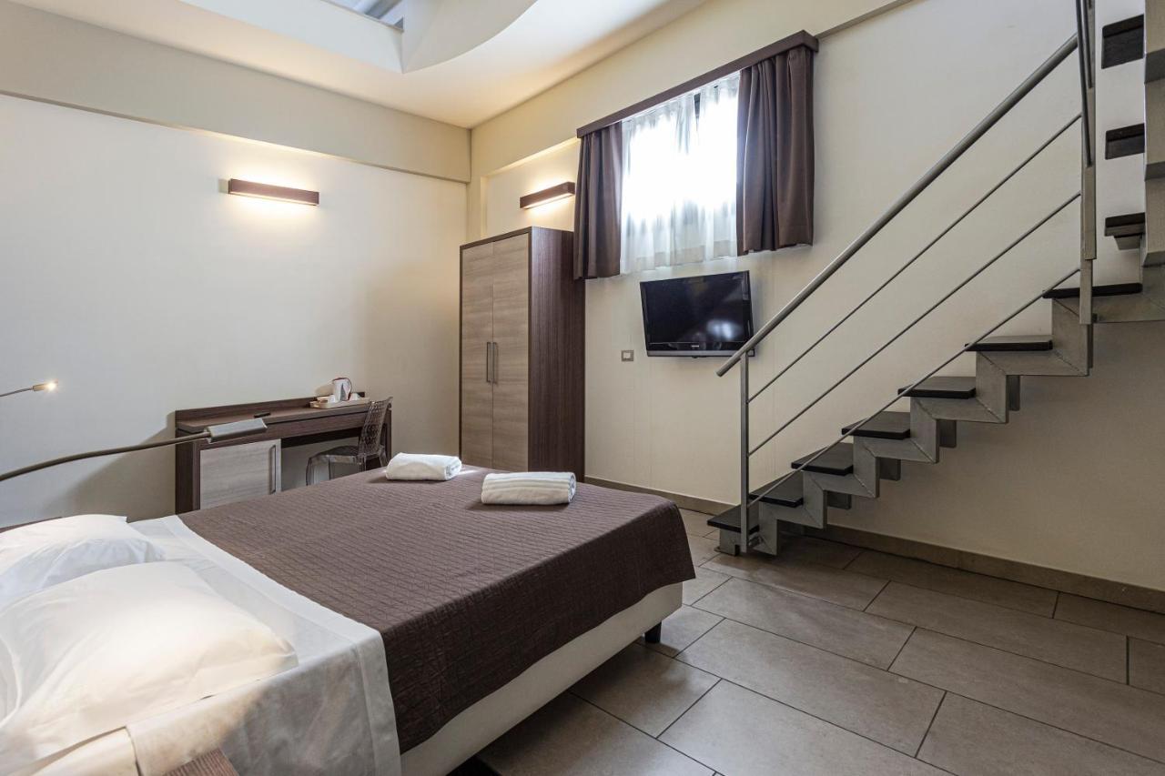 Hotel Don Giovanni Avola Bagian luar foto