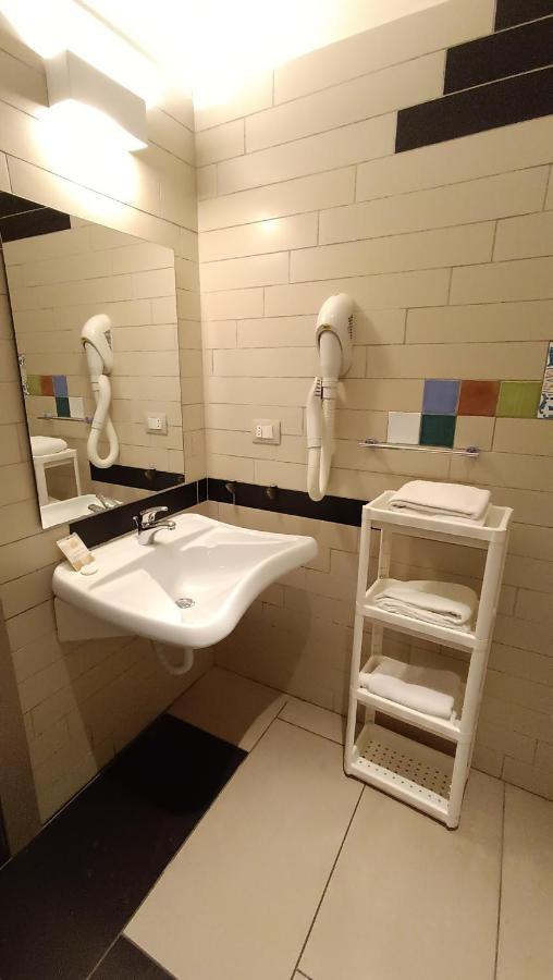 Hotel Don Giovanni Avola Bagian luar foto