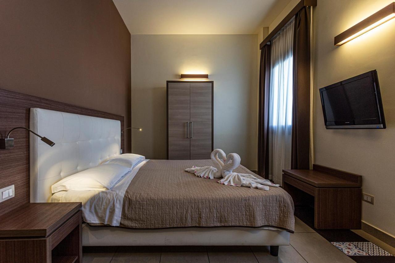 Hotel Don Giovanni Avola Bagian luar foto