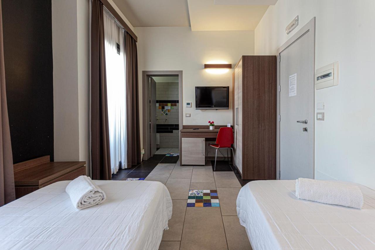 Hotel Don Giovanni Avola Bagian luar foto